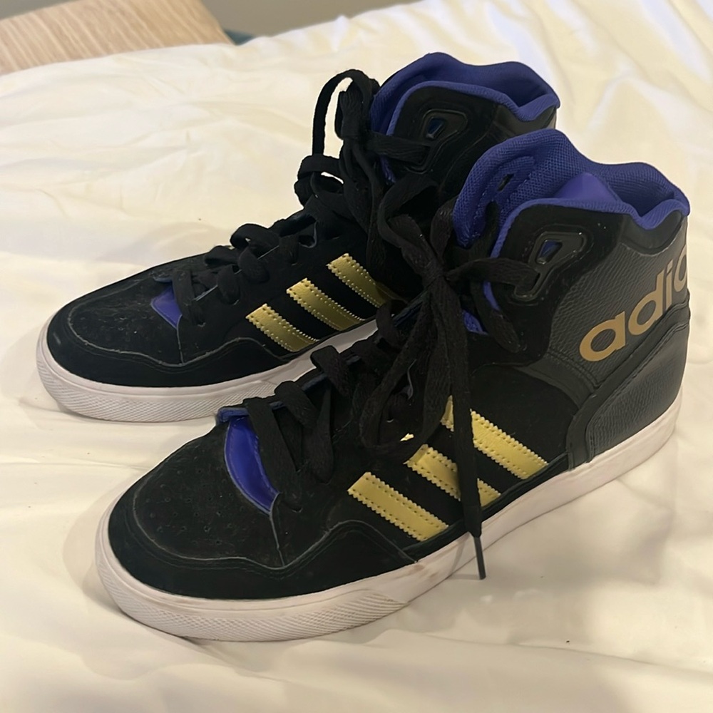 Adidas Extraball Women Sneaker,Black and Violet